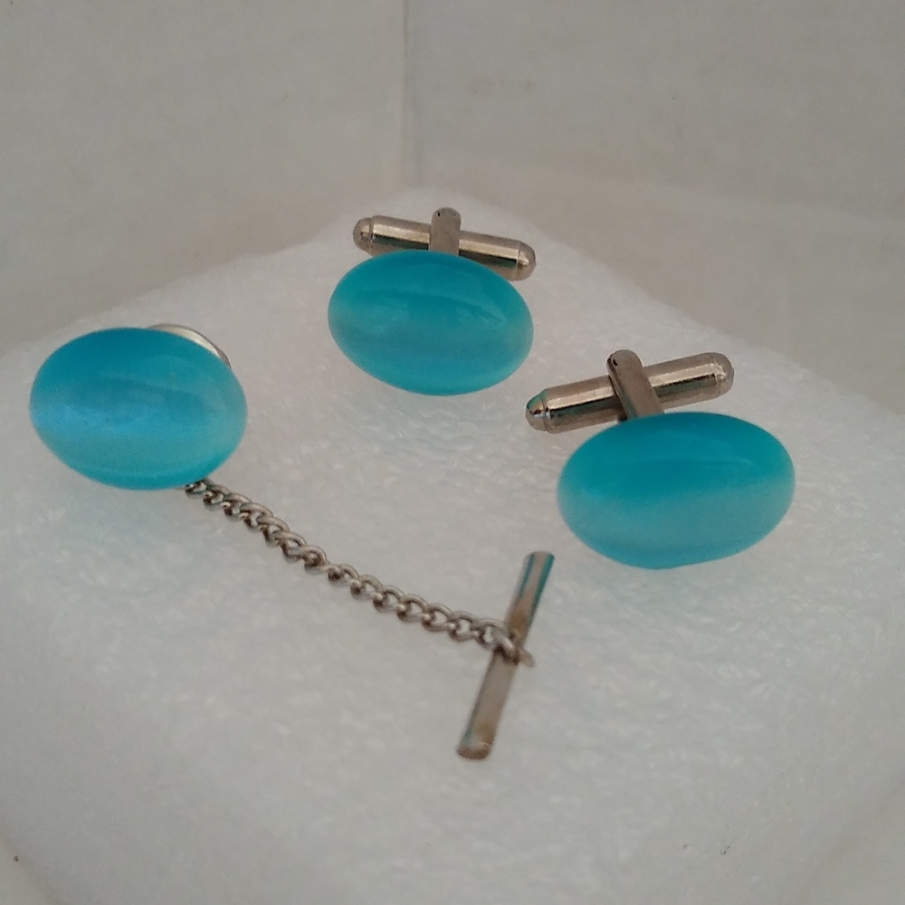 3 piece set of Cufflinks and Tie Clasp